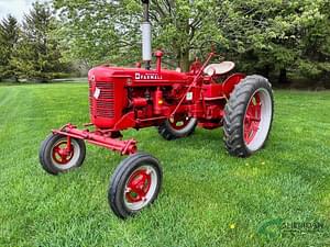 1948 Farmall C Image