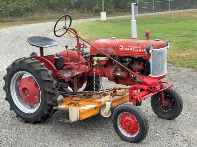 Image of Farmall Cub equipment image 2