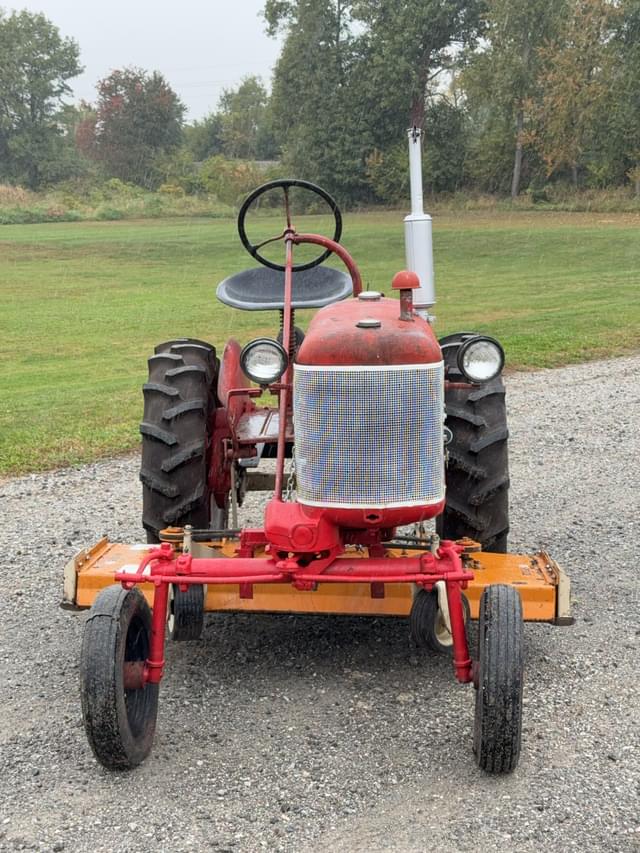 Image of Farmall Cub equipment image 1