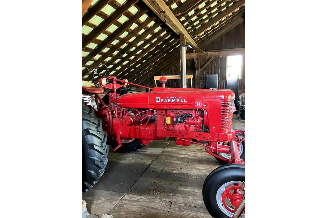 Image of International Harvester Farmall H Primary image