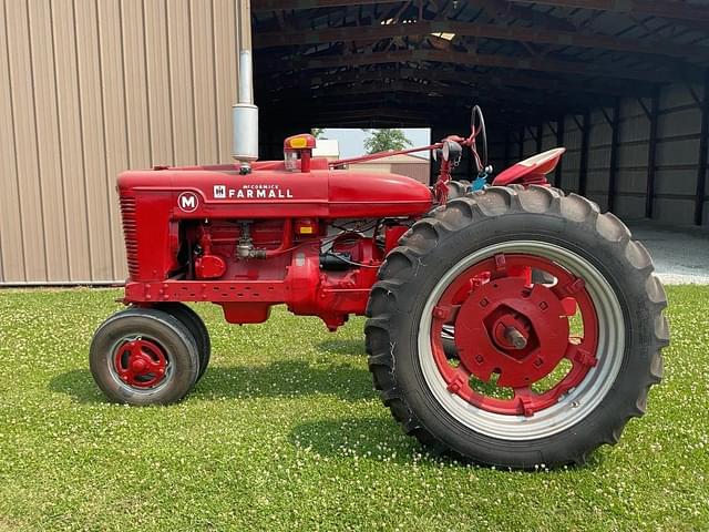 Image of Farmall M equipment image 1