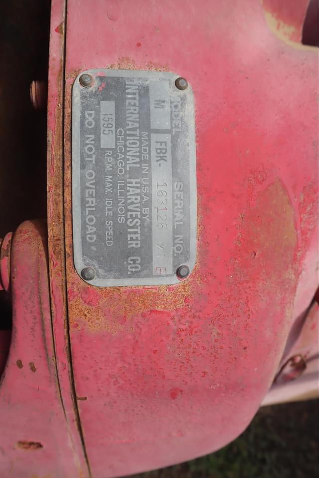 Image of Farmall M equipment image 3