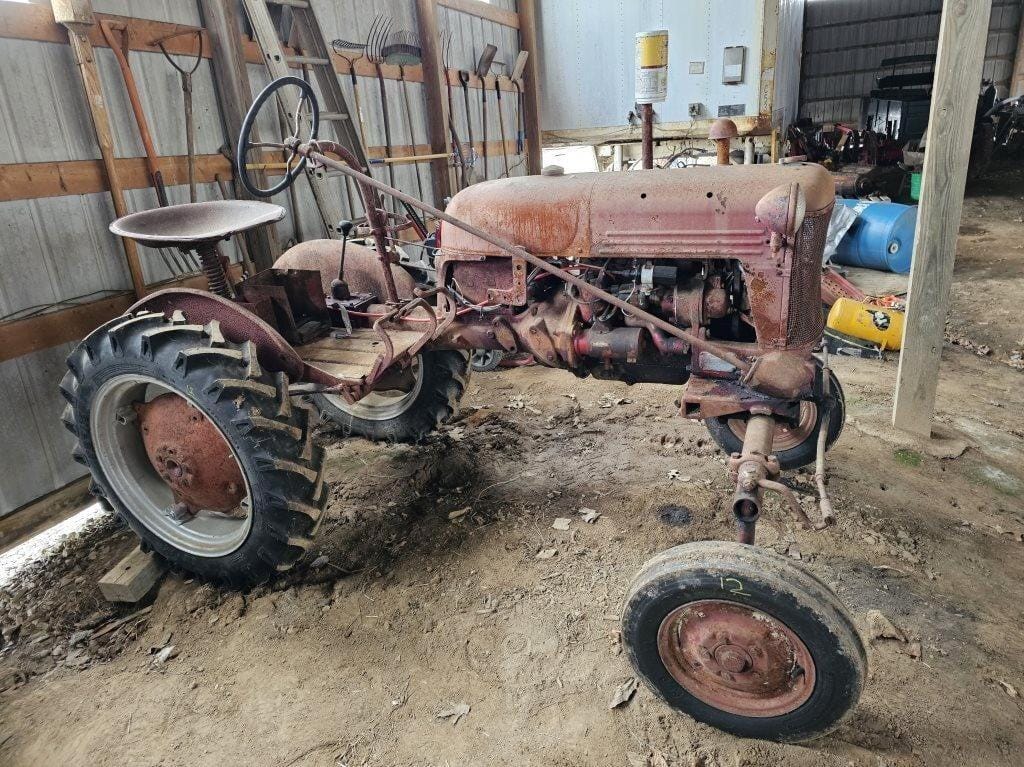 Main image Farmall Cub