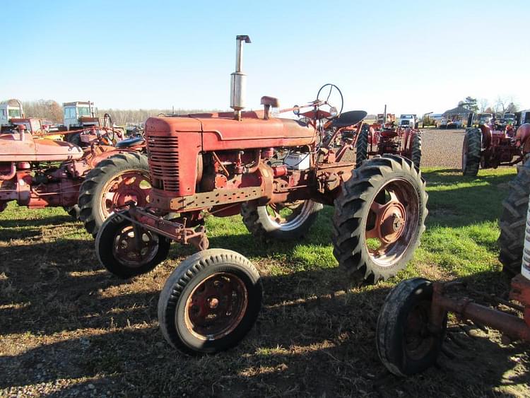 1948 Farmall MV Equipment Image0
