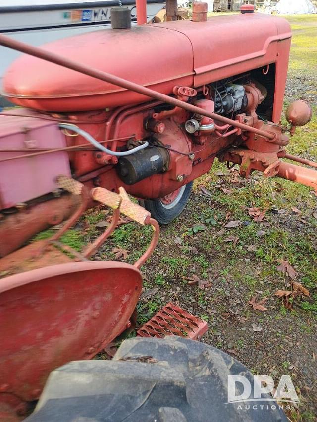 Image of Farmall Super A equipment image 2