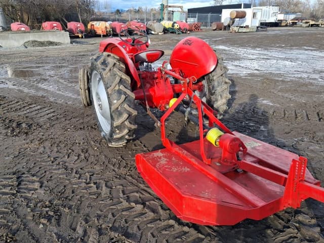 Image of Ford 8N equipment image 3
