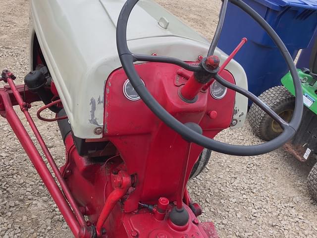 Image of Ford 8N equipment image 4