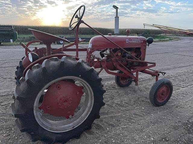 Image of Farmall Cub equipment image 2