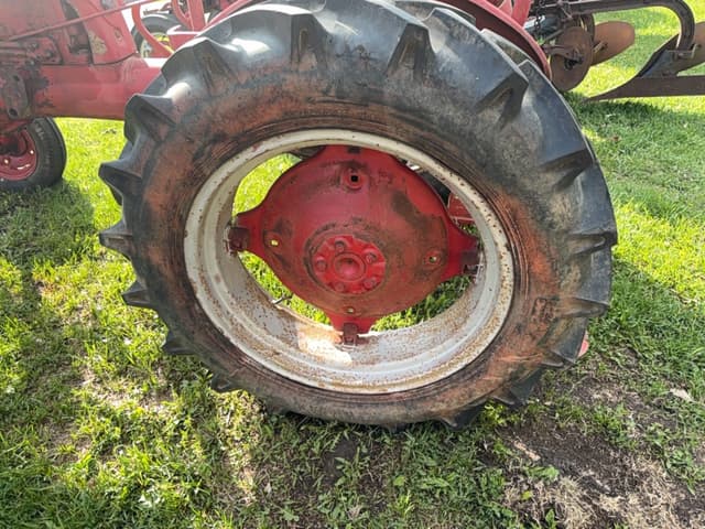 Image of Farmall Cub equipment image 4