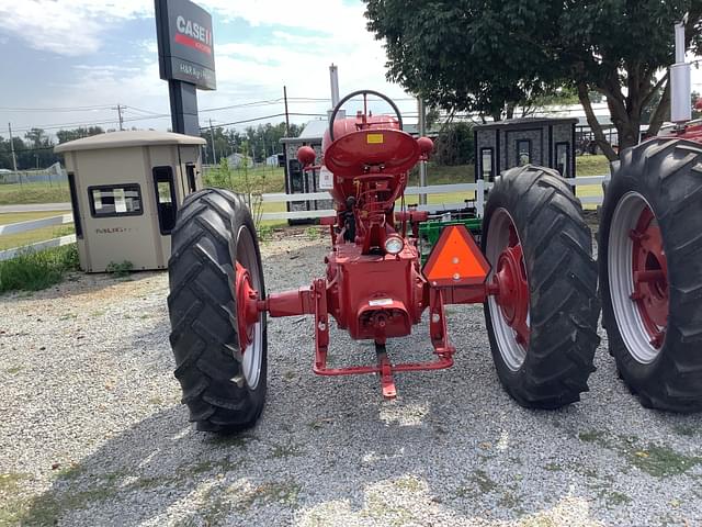 Image of Farmall M equipment image 3