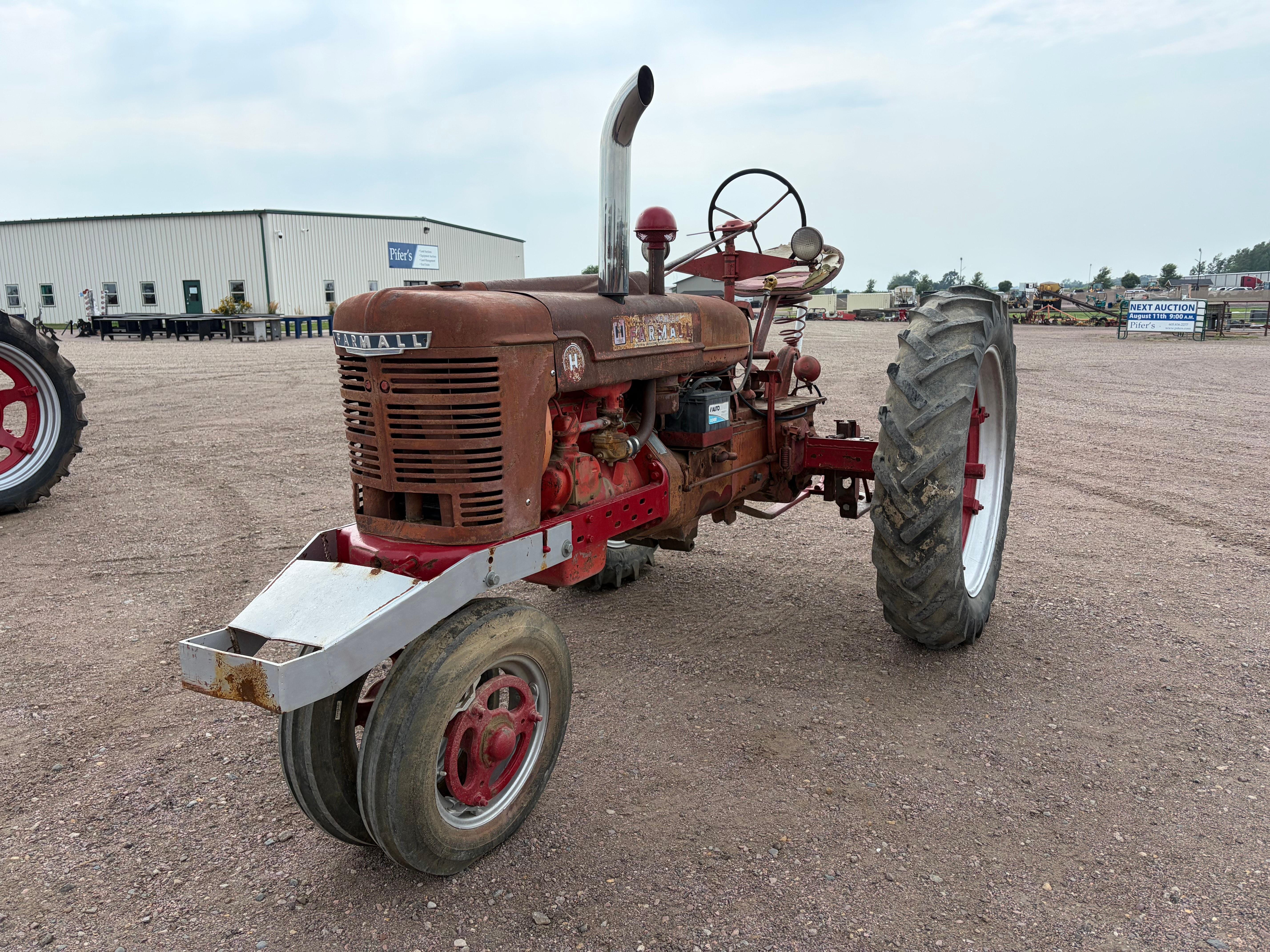 1948 Farmall H Equipment Image0