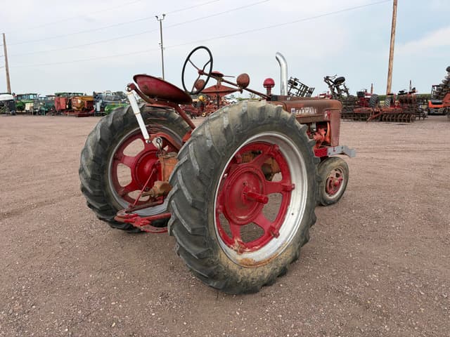 Image of Farmall H equipment image 3
