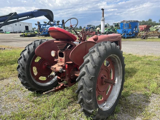 Image of Farmall C equipment image 2