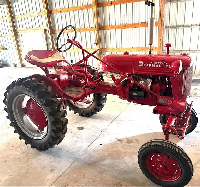 Image of Farmall Cub equipment image 1