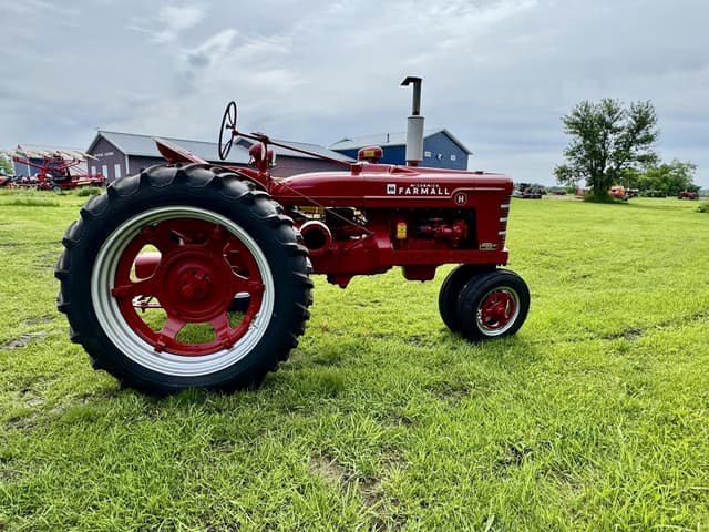 Image of International H equipment image 2