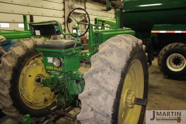 Image of John Deere A equipment image 2