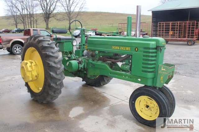 Image of John Deere B equipment image 1