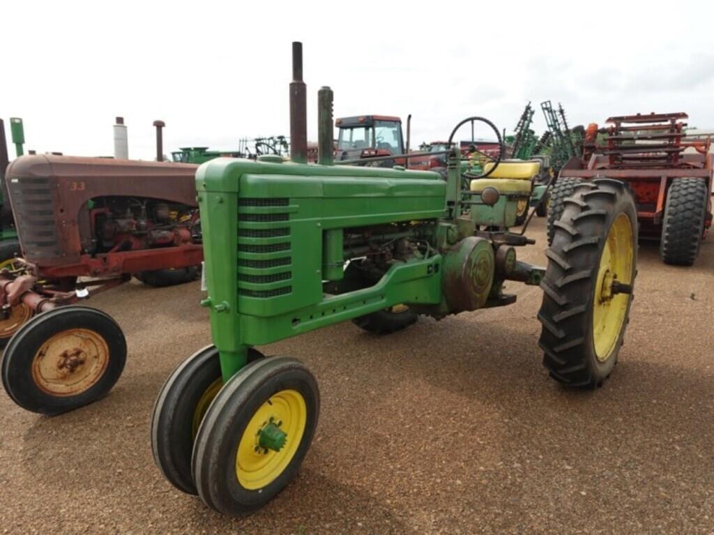 Image of John Deere B Primary image