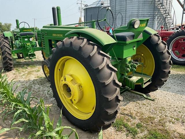 Image of John Deere A equipment image 4