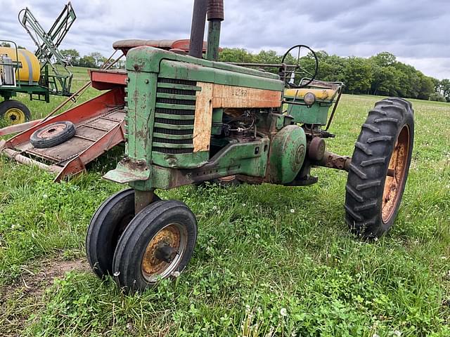 Image of John Deere A equipment image 1