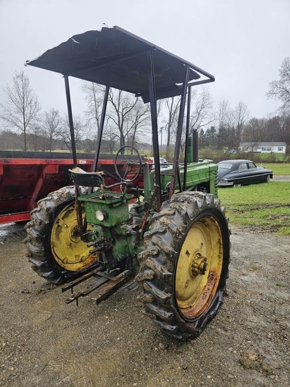Image of John Deere A equipment image 4