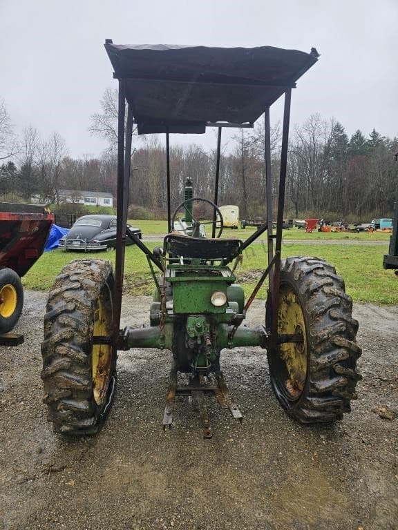 Image of John Deere A equipment image 3