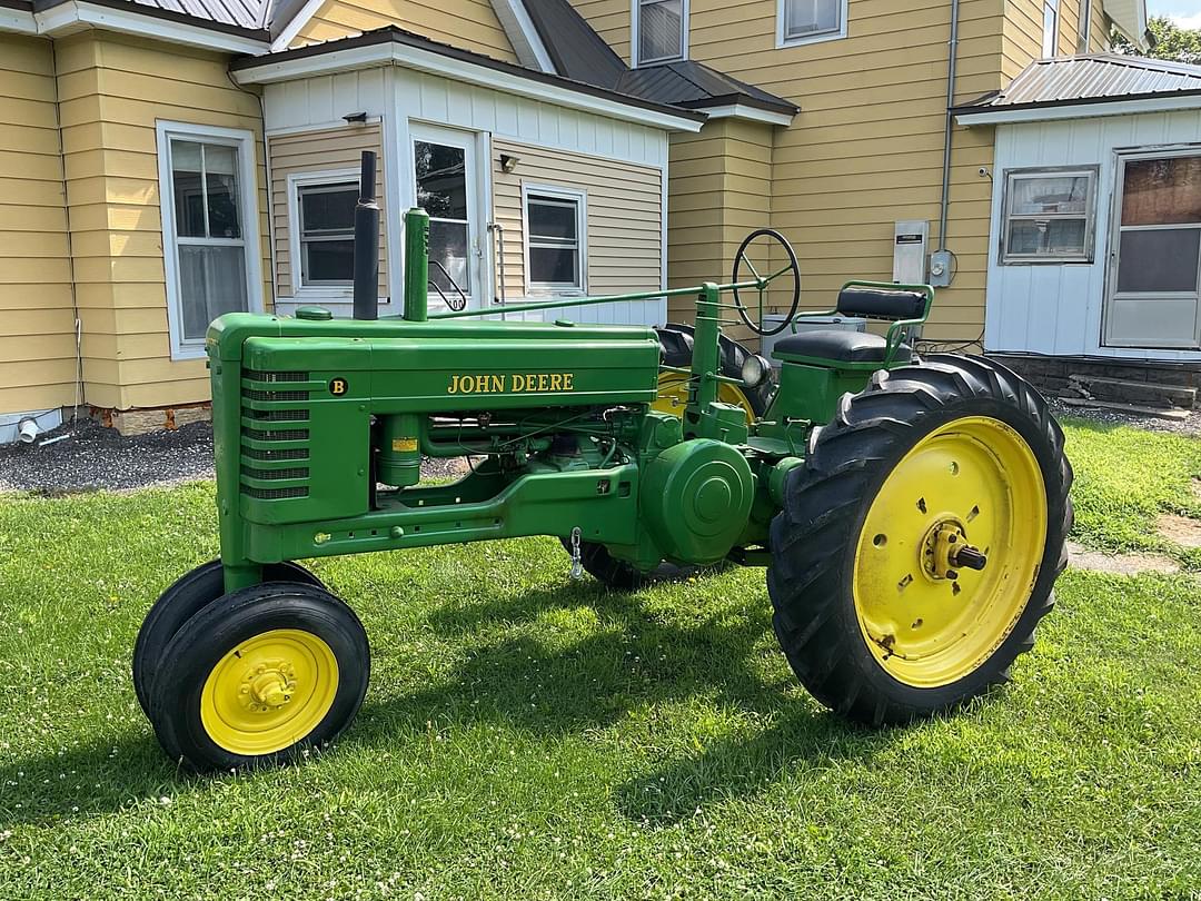 Image of John Deere B Primary image