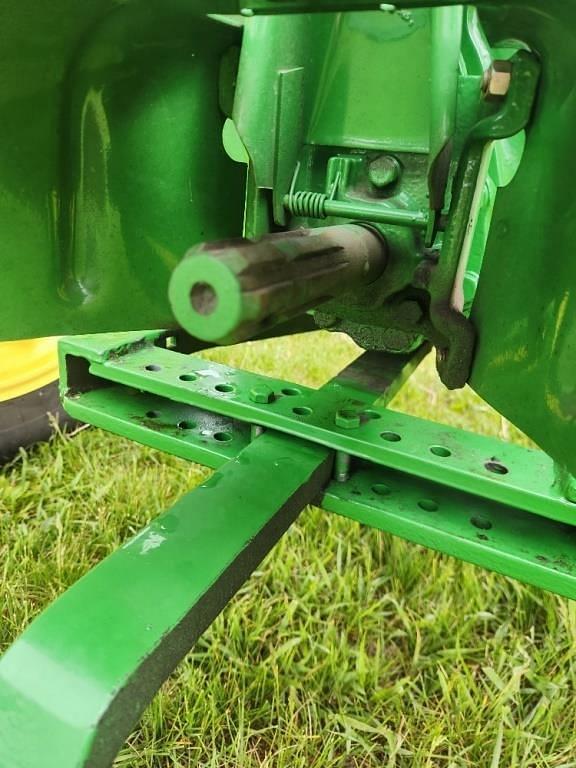 Image of John Deere B equipment image 1