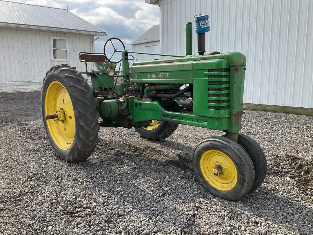 Image of John Deere B Primary image
