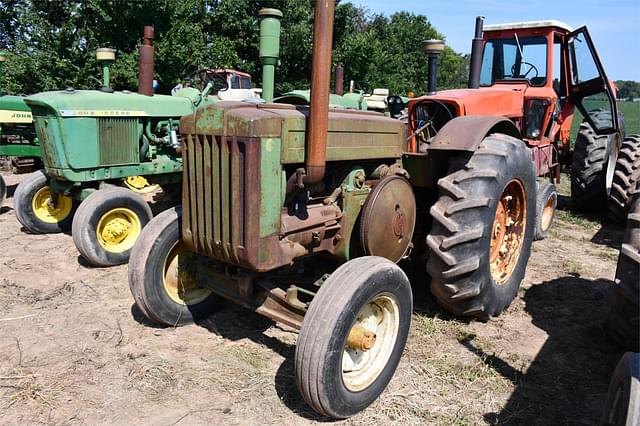 Image of John Deere D equipment image 1