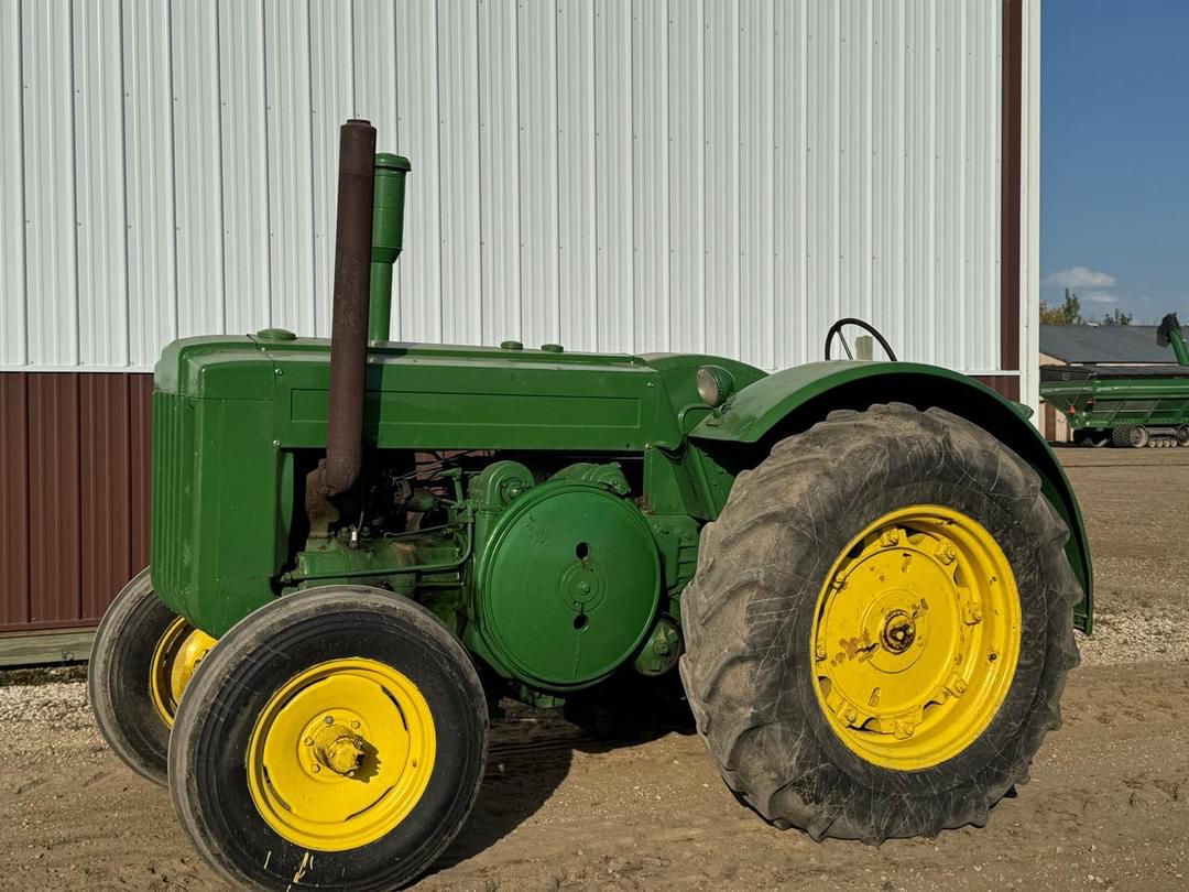Image of John Deere D Primary image