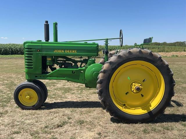 Image of John Deere A equipment image 1