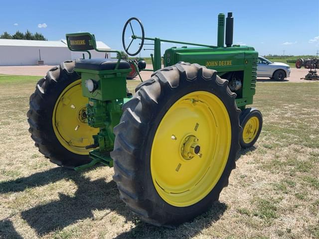 Image of John Deere A equipment image 4