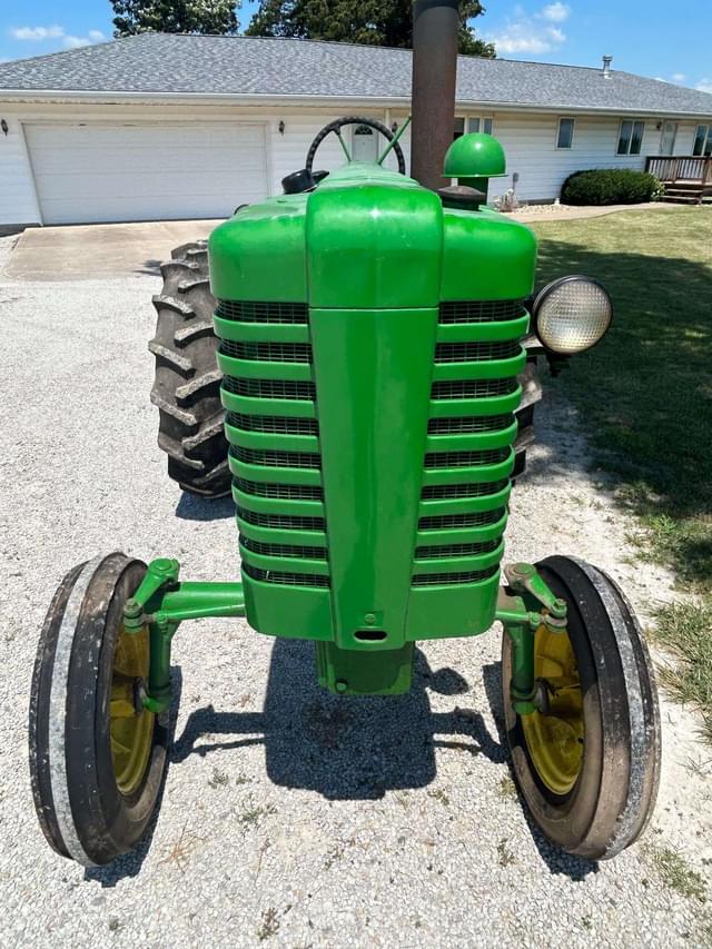Image of John Deere M equipment image 3