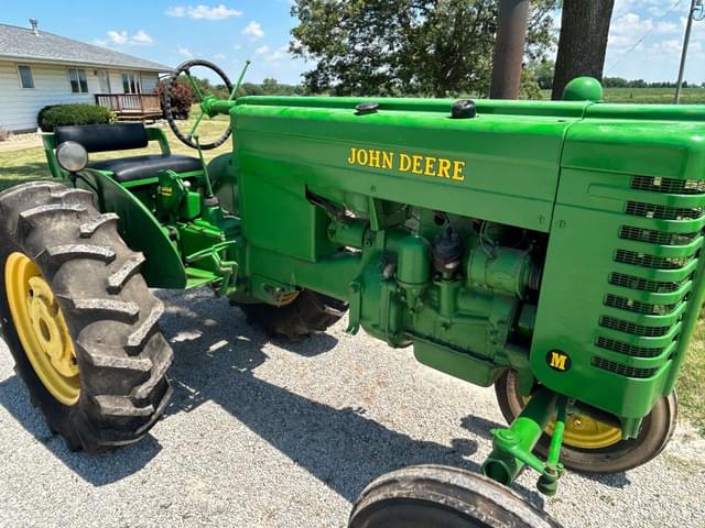 Image of John Deere M equipment image 1