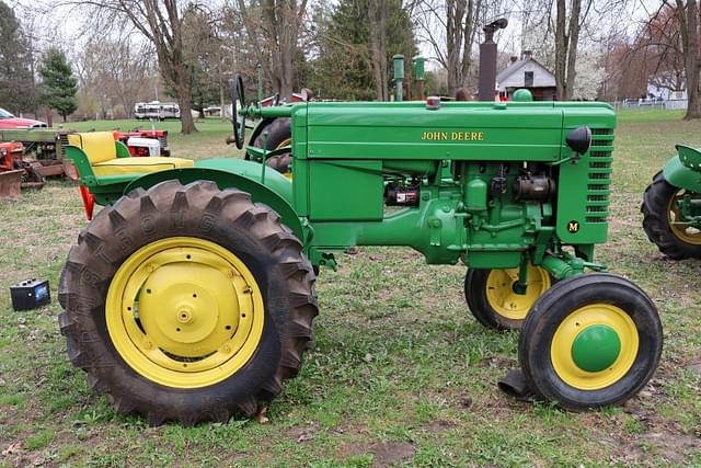 Image of John Deere M equipment image 2