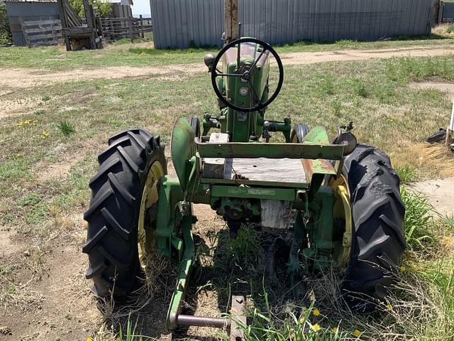 Image of John Deere M equipment image 3