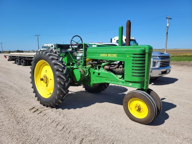 Image of John Deere A equipment image 1