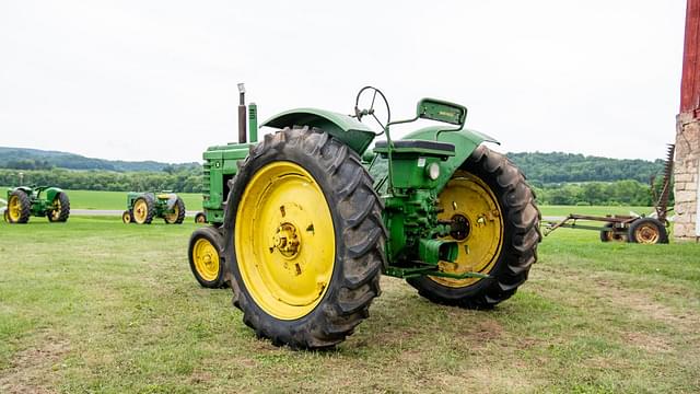 Image of John Deere B equipment image 3