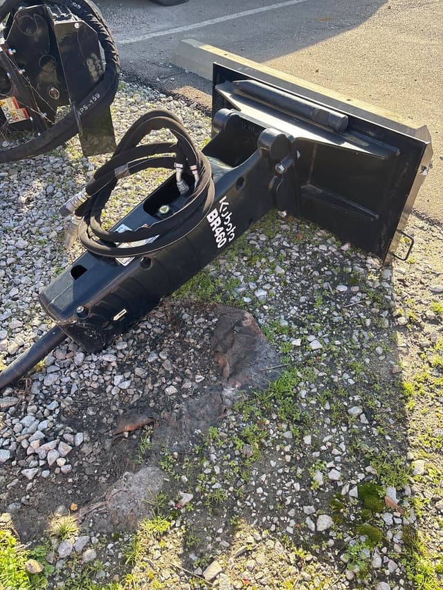Image of Kubota BR460 equipment image 2