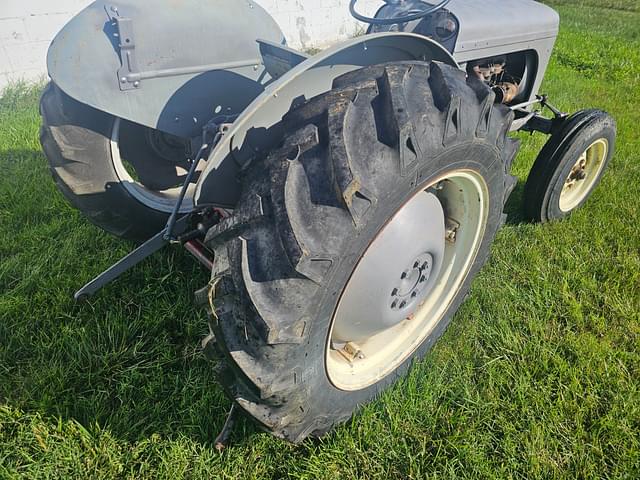 Image of Massey Ferguson TO30 equipment image 3