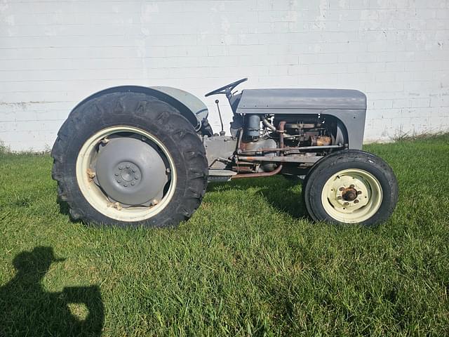 Image of Massey Ferguson TO30 equipment image 1