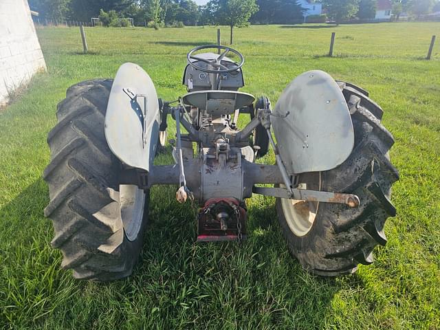 Image of Massey Ferguson TO30 equipment image 2