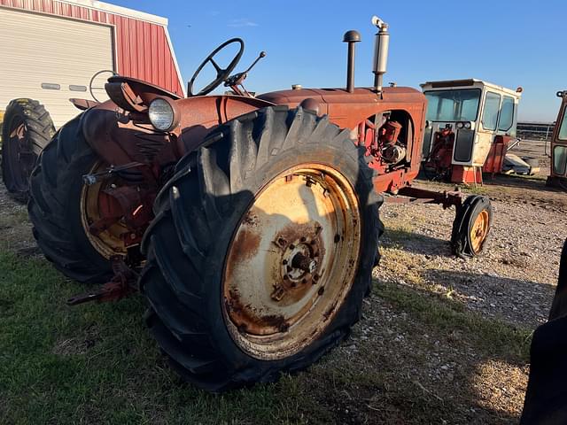 Image of Massey-Harris 44 equipment image 2