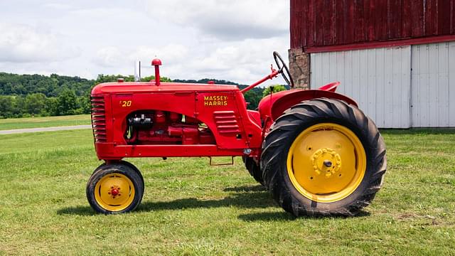 Image of Massey-Harris 20 equipment image 3