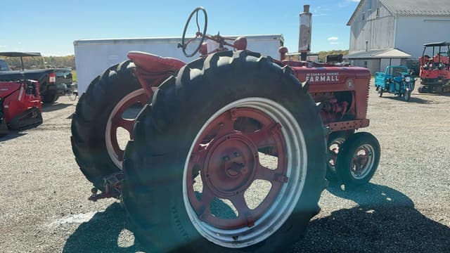 Image of Farmall H equipment image 4