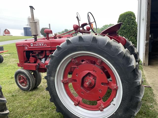 Image of Farmall H equipment image 4