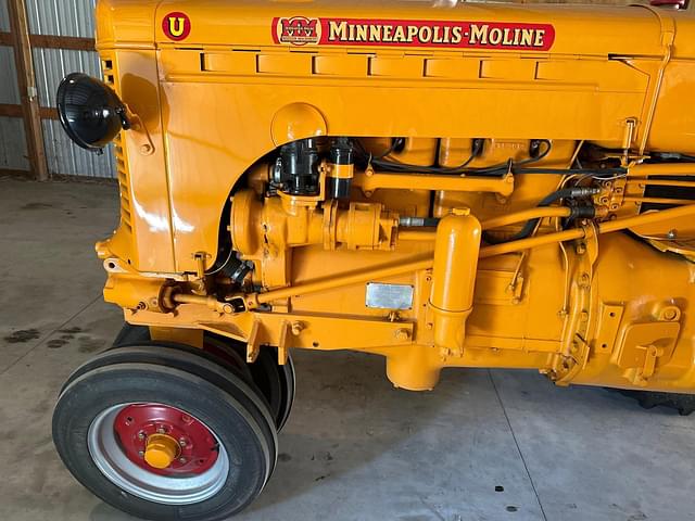 Image of Minneapolis-Moline U equipment image 4