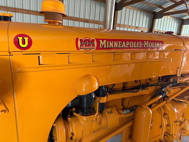 Image of Minneapolis-Moline U equipment image 3