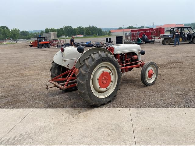 Image of Ford 8N equipment image 4